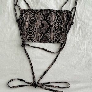❣️5for$10❣️Zaful Snake Print Crop Top